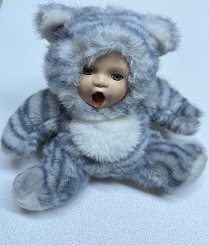 23cm geppeddo reborn doll - 23cm,